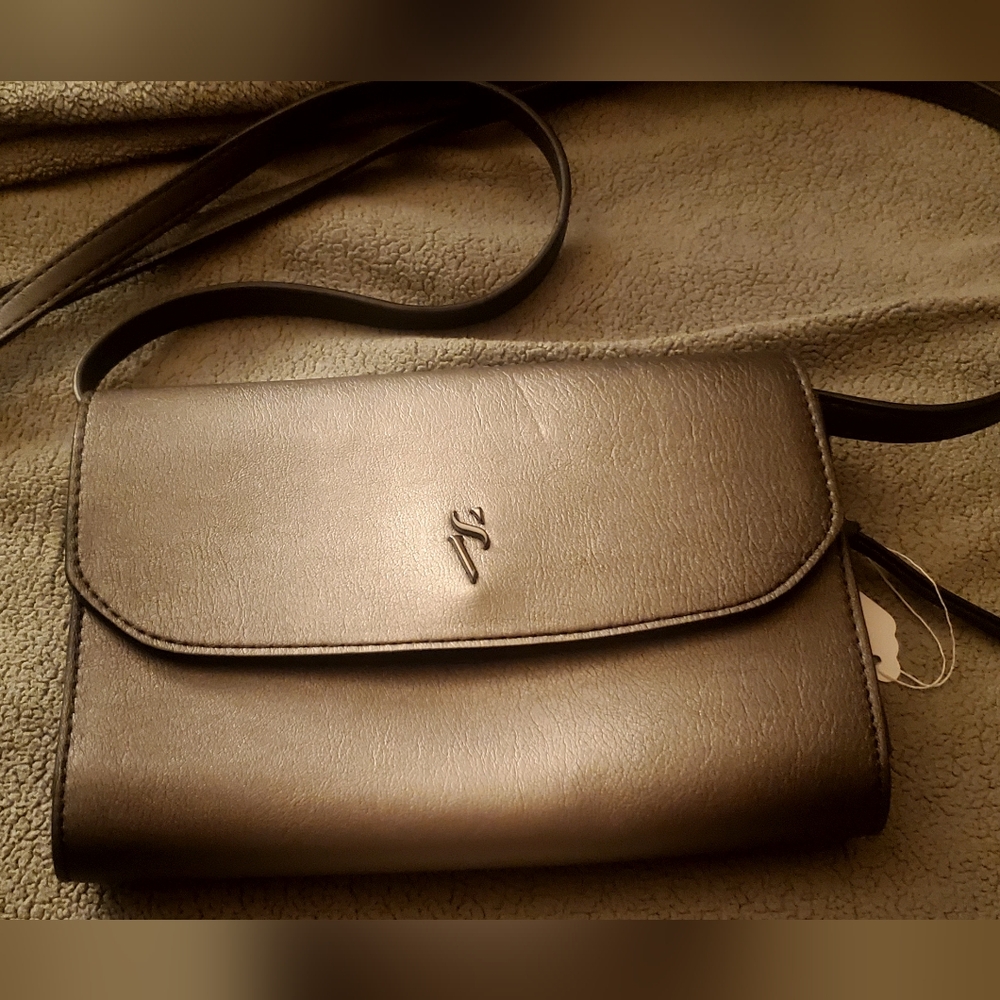 Vera Wang purse